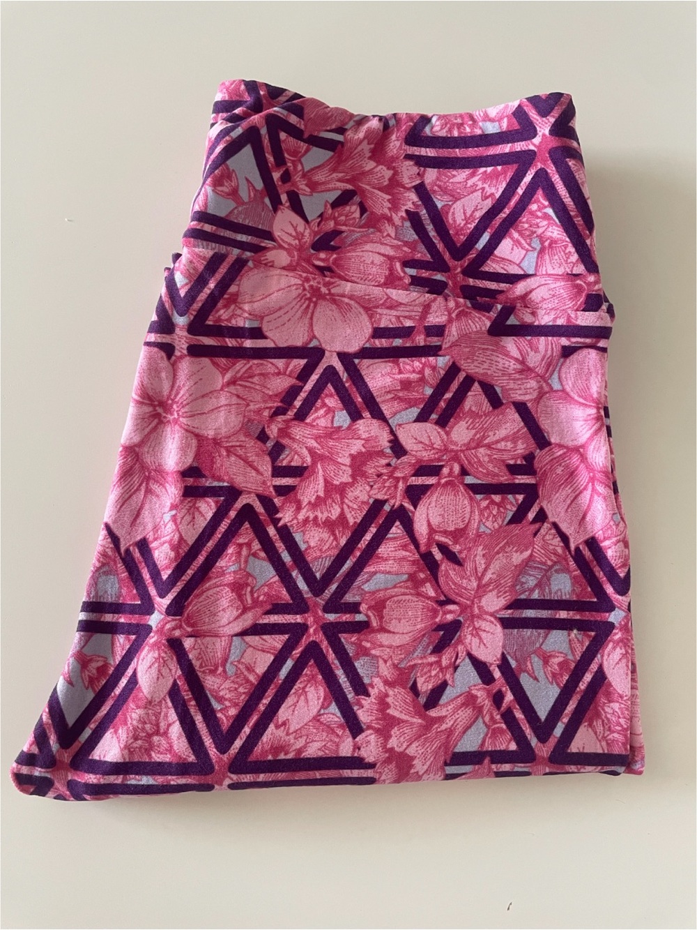 LuLaRoe floral + geometric one-size pink leggings, new!